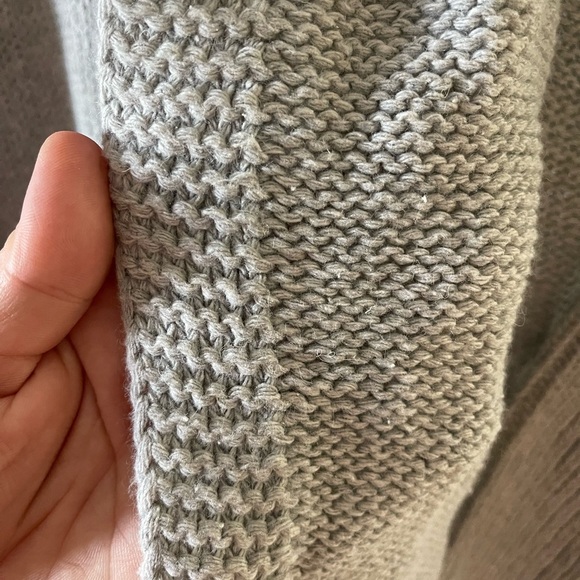 Grey hooded sweater • size L • NWOT - Picture 3 of 7